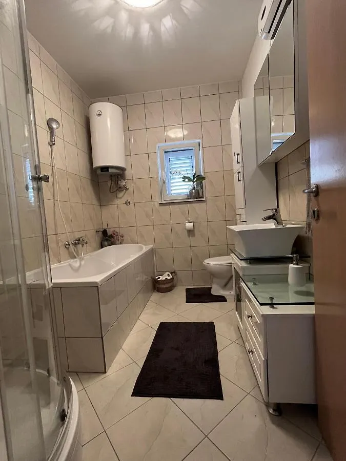 Holiday home Kuca Za Odmor Antonini Villa Kastela Croatia